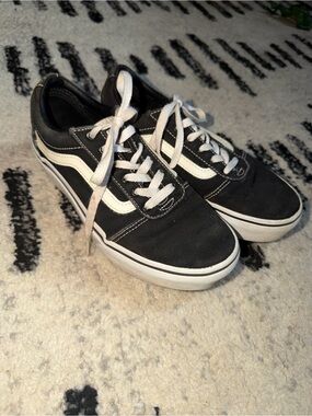 Vans girls size 4